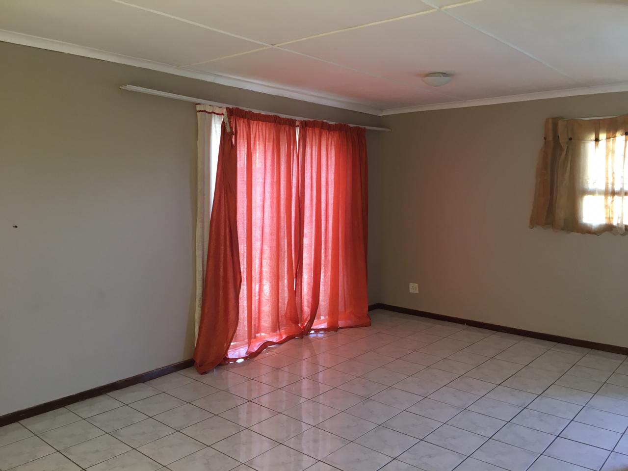 To Let 3 Bedroom Property for Rent in Amalinda Eastern Cape